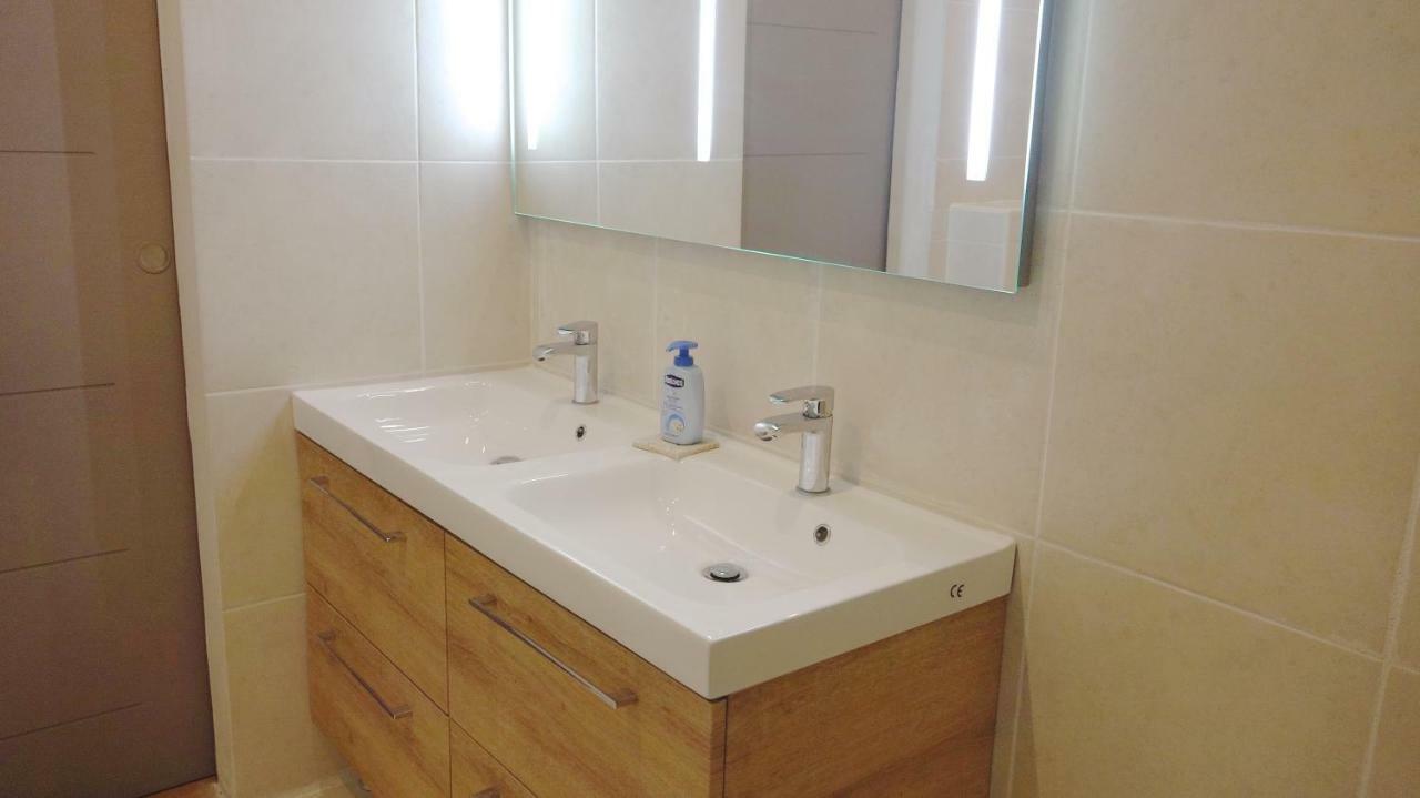 Appartement 250m2 - 8mn Walking Distance Palais Festivals And